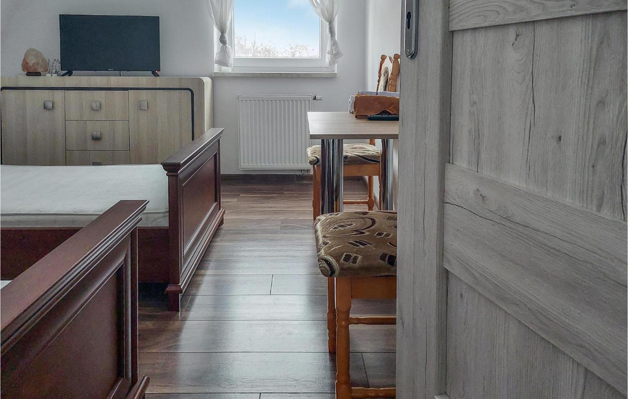 Beautiful Apartment In Moryn With Kitchen Exterior foto